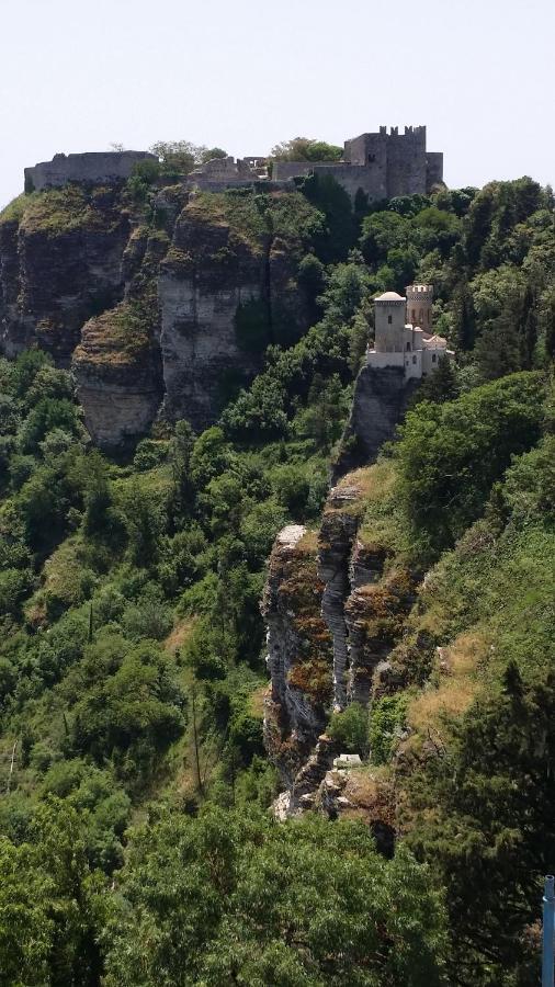 Апартаменти Sole E Fiori Di Sicilia Вальдеріче Екстер'єр фото